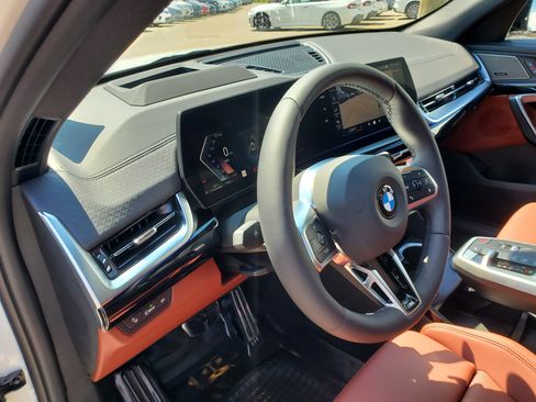 New 2026 BMW X2 xDrive28i w/ Technology Package AWD/4WD image 7