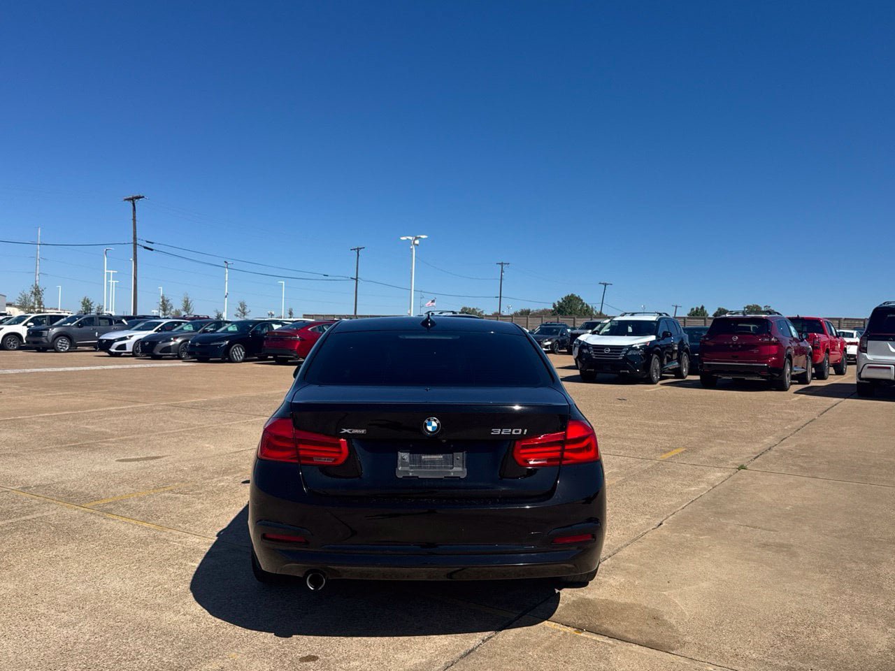 Used 2018 BMW 320i xDrive Sedan AWD/4WD image 23