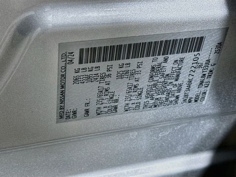 Used 2024 Nissan Rogue S FWD image 36