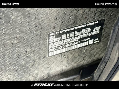 Used 2024 BMW iX xDrive50 w/ Premium Package AWD/4WD image 22