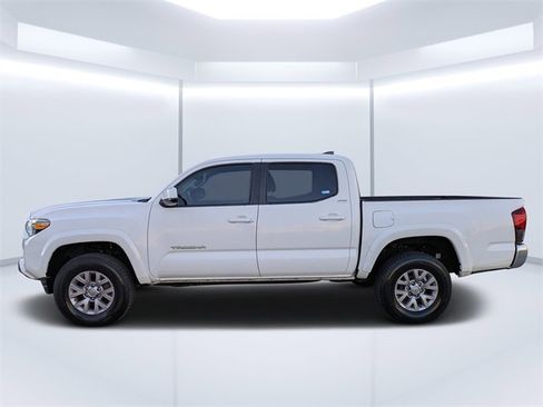 Used 2019 Toyota Tacoma SR5 image 6