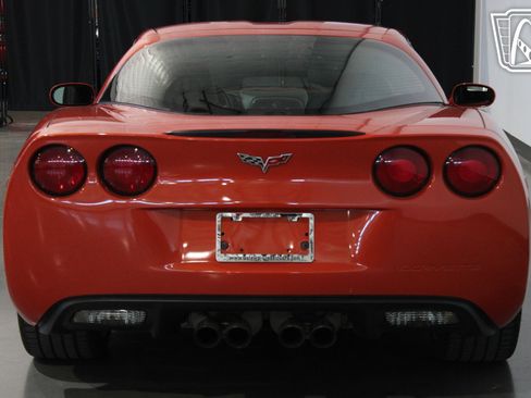 Used 2011 Chevrolet Corvette Coupe w/ 1LT image 30