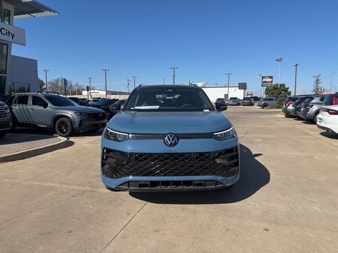 New 2026 Volkswagen Tiguan SE R-Line AWD/4WD image 2
