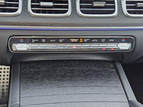 Certified 2026 Mercedes-Benz GLS 450 4MATIC image 19