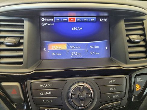 Used 2020 Nissan Pathfinder S AWD/4WD image 25