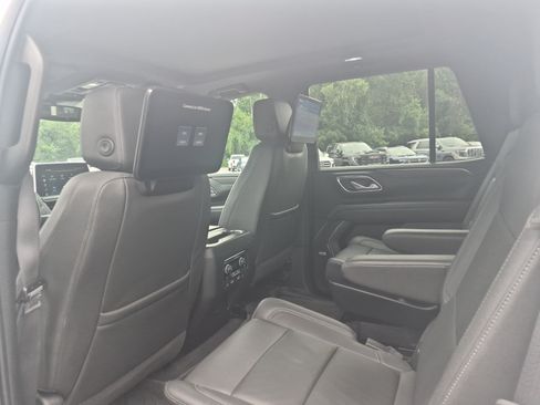 Certified 2023 Chevrolet Tahoe Z71 w/ Luxury Package AWD/4WD image 10