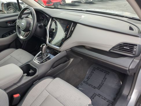 Used 2025 Subaru Outback Premium image 33