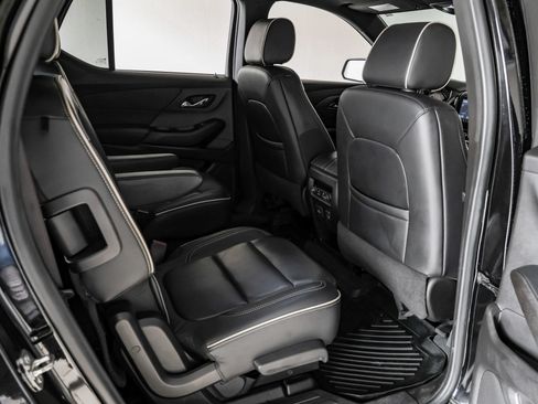 Used 2022 Chevrolet Traverse Premier w/ Redline Edition FWD image 45