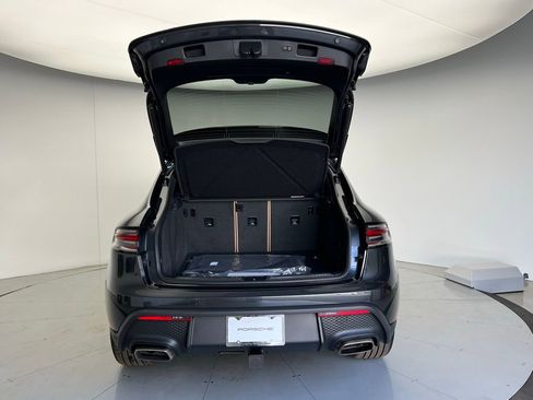 Used 2026 Porsche Macan AWD/4WD image 20