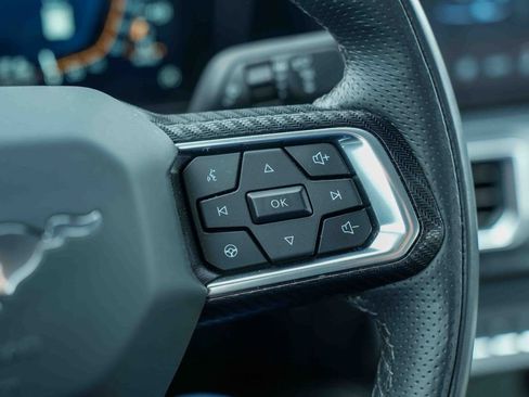 Used 2025 Ford Mustang Premium RWD image 33