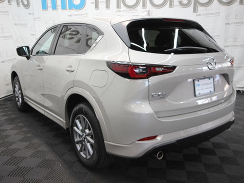 Used 2024 MAZDA CX-5 AWD 2.5 S w/ Preferred Package image 4