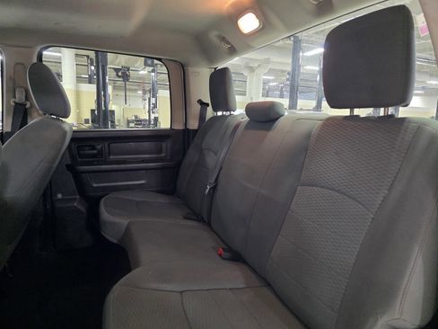 Used 2014 RAM 1500 Express image 9