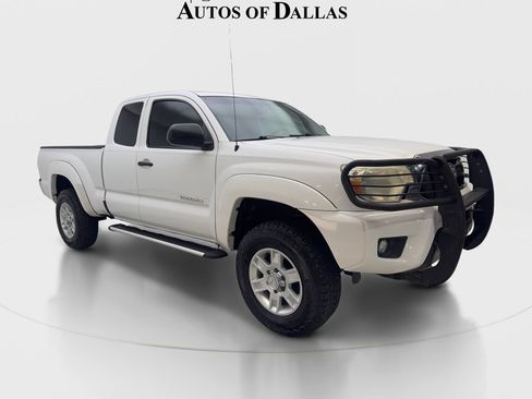 Used 2013 Toyota Tacoma PreRunner w/ SR5 Pkg RWD image 4