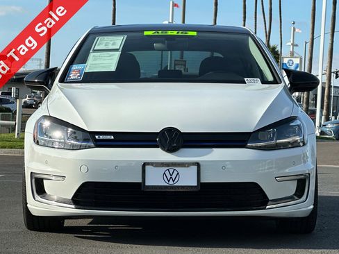 Used 2017 Volkswagen e-Golf SEL Premium image 9