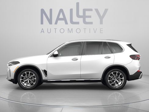 Used 2024 BMW X5 xDrive40i w/ Premium Package AWD/4WD image 3