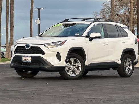 Used 2024 Toyota RAV4 XLE image 8