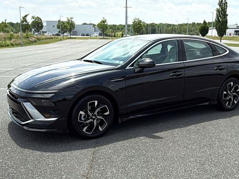 Certified 2024 Hyundai Sonata SEL AWD/4WD image 12