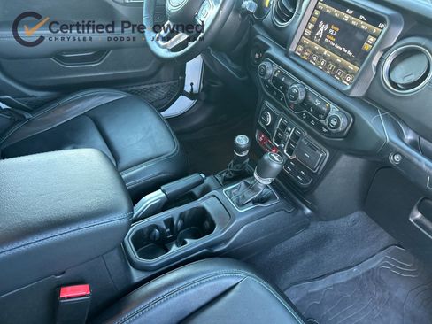 Used 2021 Jeep Wrangler Unlimited Rubicon 4xe w/ Cold Weather Group image 17