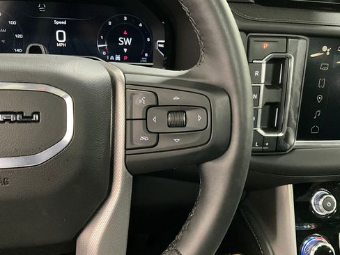 Used 2024 GMC Yukon XL Denali w/ Advanced Technology Package AWD/4WD image 19