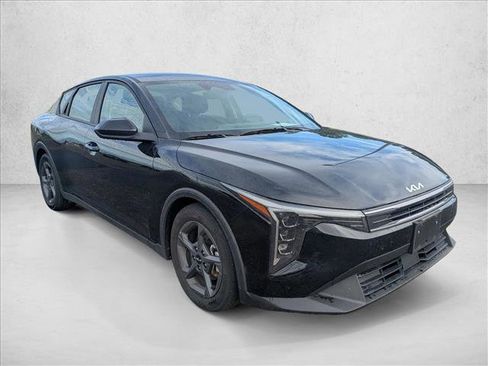 Used 2025 Kia K4 FWD image 3