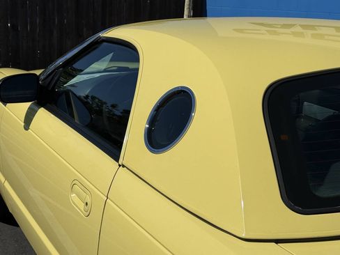Used 2002 Ford Thunderbird RWD image 13