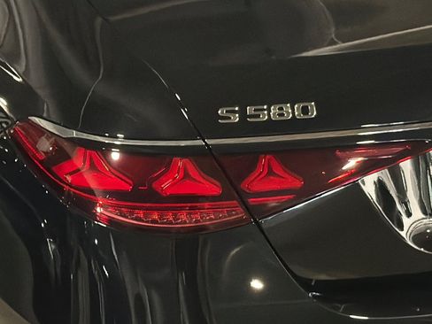 New 2027 Mercedes-Benz S 580 4MATIC Sedan image 25