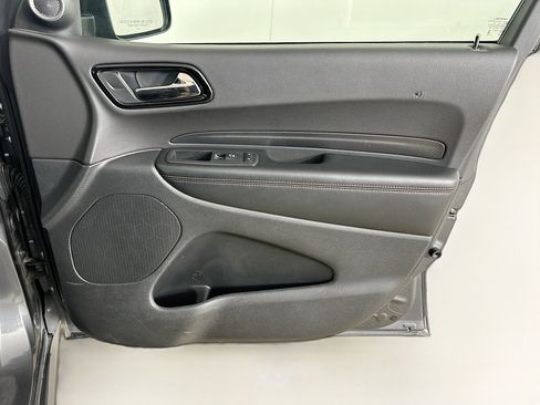 Used 2025 Dodge Durango GT RWD image 34