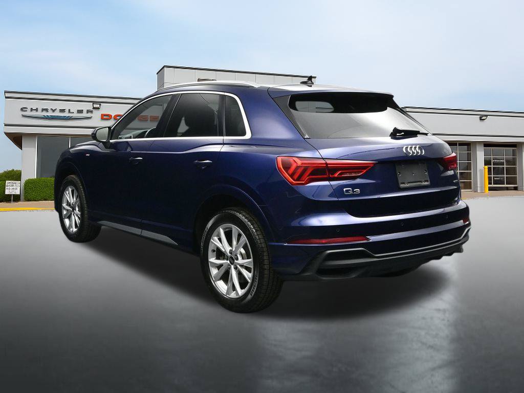 Used 2024 Audi Q3 2.0T Premium AWD/4WD image 3