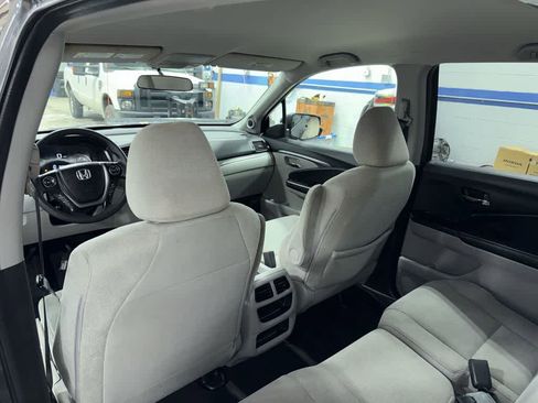 Used 2016 Honda Pilot LX image 28