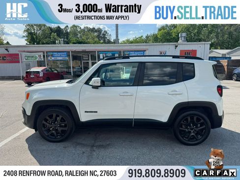 Used 2018 Jeep Renegade Altitude w/ UConnect 8.4 Nav Group FWD image 2