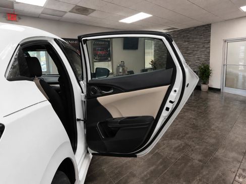 Used 2017 Honda Civic EX image 19