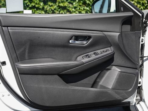 Used 2021 Nissan Sentra SV FWD image 20