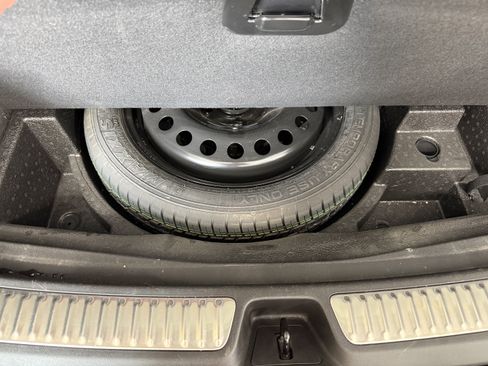 Used 2021 Buick Envision Essence AWD/4WD image 7