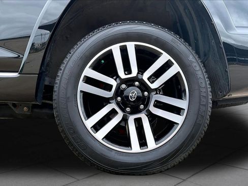 Used 2023 Toyota 4Runner Limited AWD/4WD image 10