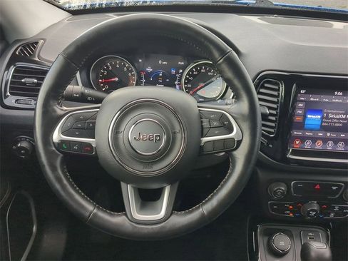 Used 2019 Jeep Compass Limited image 14