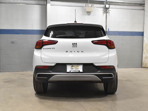 Used 2024 Buick Encore GX Preferred FWD image 25