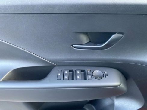 New 2026 Hyundai Kona SE FWD image 12