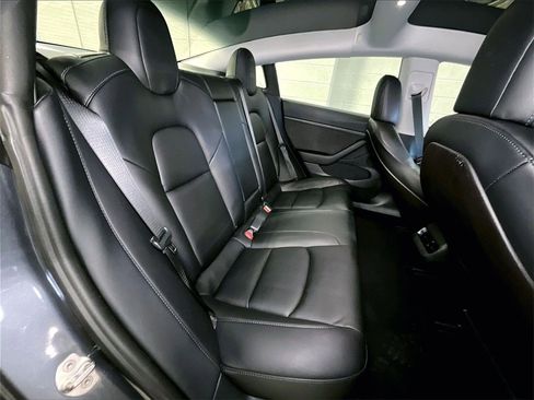 Used 2021 Tesla Model 3 Long Range image 21
