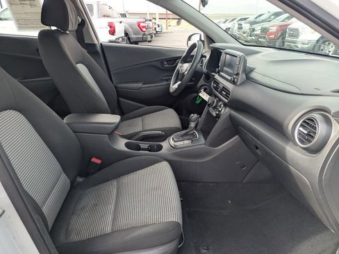 Used 2020 Hyundai Kona SE image 32