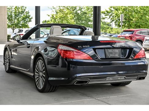 Used 2015 Mercedes-Benz SL 550 image 6