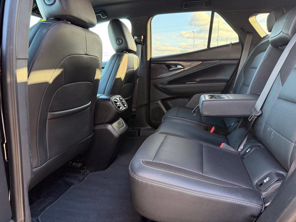 Used 2024 Chevrolet Blazer EV LT AWD/4WD image 9