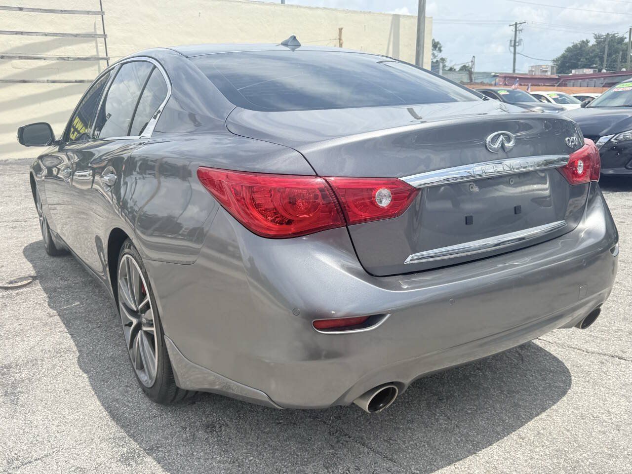 Used 2014 INFINITI Q50 Premium w/ Technology Package RWD image 9