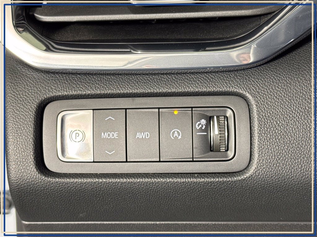 Used 2026 GMC Acadia Denali w/ Super Cruise Package AWD/4WD image 22