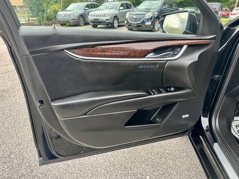 Used 2013 Cadillac XTS Premium FWD image 11