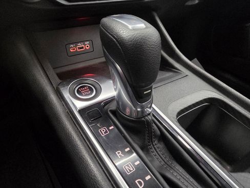 Used 2020 Nissan Sentra SV image 22