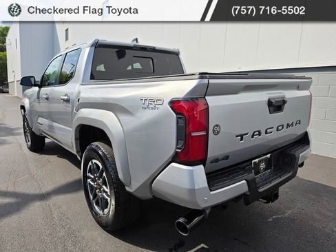 Used 2024 Toyota Tacoma TRD Sport w/ TRD Sport Upgrade Package AWD/4WD image 5