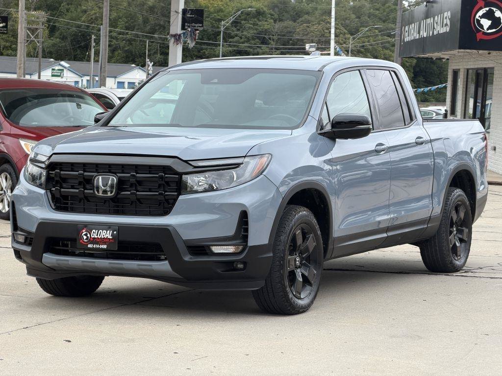 Used 2024 Honda Ridgeline Black Edition image 3