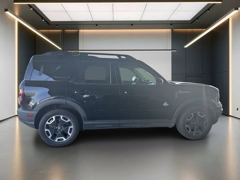 Used 2022 Ford Bronco Sport Outer Banks w/ Tech Package AWD/4WD image 9