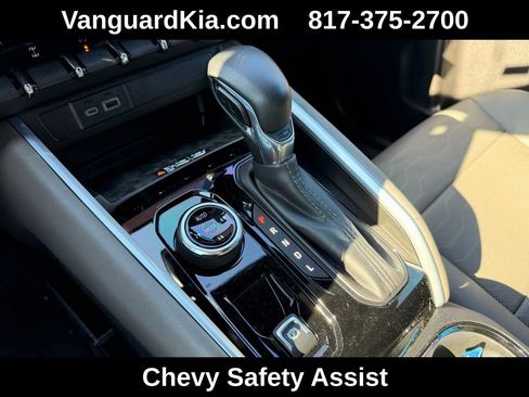 Used 2025 Chevrolet Colorado ZR2 w/ Technology Package image 23