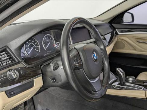 Used 2016 BMW 528i Sedan w/ Premium Package image 21